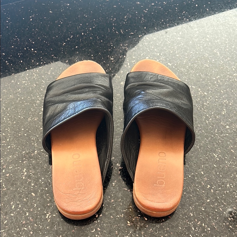 Bueno Black Leather Women's Slides